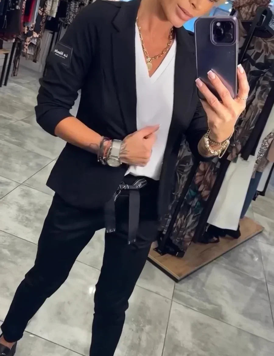 Adriana - Elegantní souprava