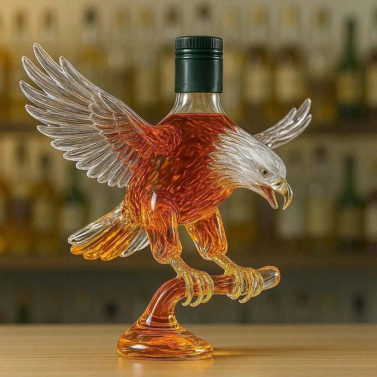 Láhev whisky ve tvaru orla s bílou hlavou