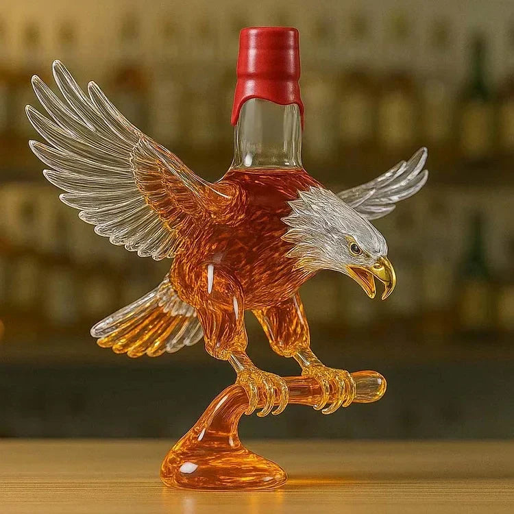 Láhev whisky ve tvaru orla s bílou hlavou