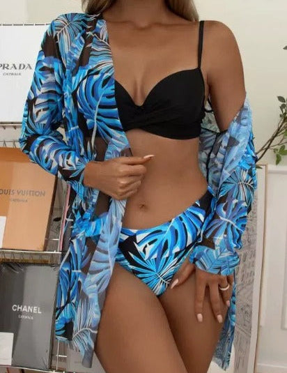 Bali | Bikini s plážovým přehozem